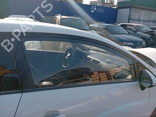 Used Front right door window Front right door window 37425920 37425920