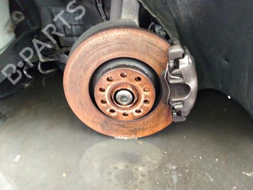 Used Left front steering knuckle Left front steering knuckle AUDI A4 B6 (8E2) 2.5 TDI quattro (180 hp) 39650408 39650408