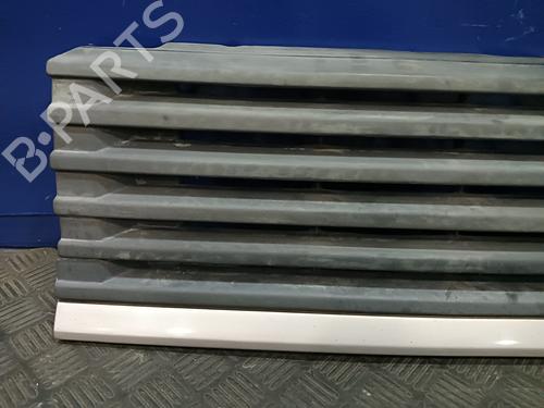 Grille LAND ROVER RANGE ROVER II (P38A)  | BP20481146C40 