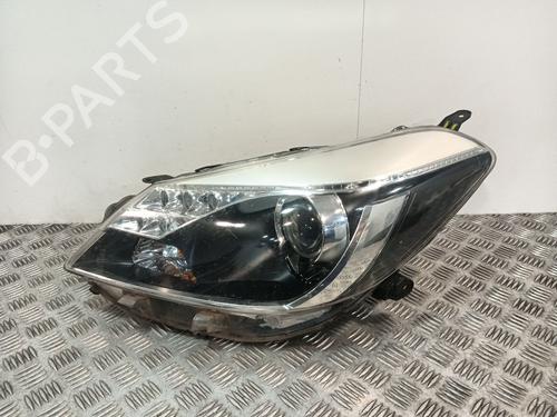 Used Left headlight Left headlight TOYOTA YARIS (_P13_) 1.5 Hybrid (NHP130_, NHP130) (101 hp) 34137856 34137856