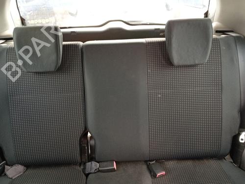 Sæde Bagtil Sæde Bagtil SUZUKI SWIFT III (MZ, EZ) 1.3 DDiS (RS413D) (69 hp) 35770015 35770015