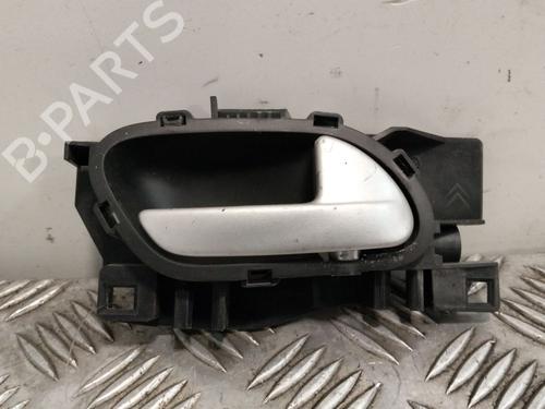 Used Front right interior door handle Front right interior door handle 36775720 36775720