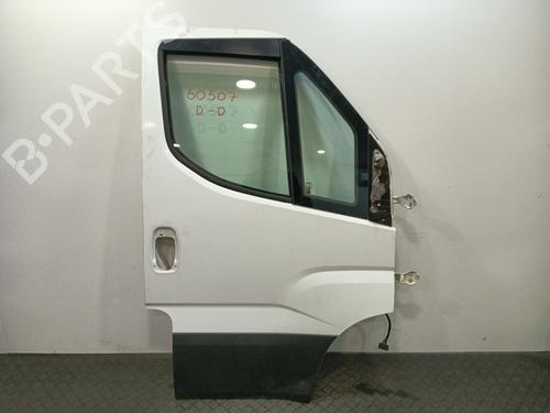 Dør højre fortil Dør højre fortil IVECO DAILY VI Van 35S18, 35C18, 40C18, 50C18, 60C18, 65C18, 70C18 (180 hp) 35776077 35776077