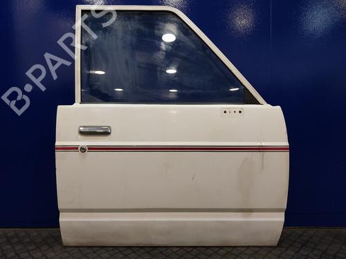 Portier rechts voor NISSAN PATROL III/1 Station Wagon (W160) 3.2 TD (W160) (110 hp) 17831897