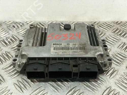 Used Engine control unit (ECU) Engine control unit (ECU) RENAULT GRAND SCÉNIC II (JM0/1_) 1.9 dCi (JM0G, JM12, JM1G, JM2C) (120 hp) 34472391 34472391