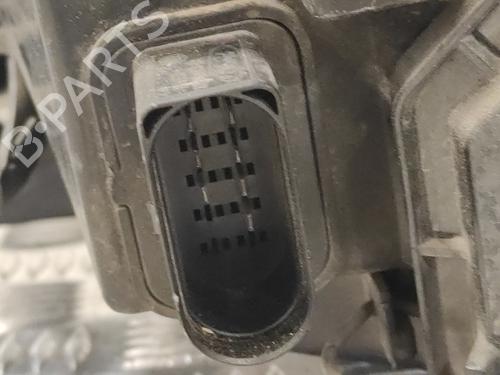 Right headlight FORD FOCUS I (DAW, DBW) 1.8 TDCi | BP12533529C29 