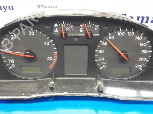 Used Instrument cluster VW PASSAT B5.5 (3B3) [2000-2005]  3644636