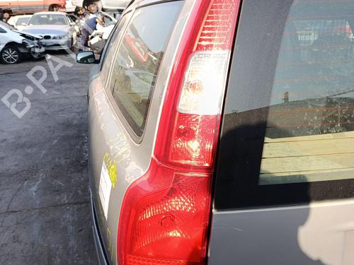 Used Left taillight VOLVO V70 II (285) 2.4 (140 hp) 27933345