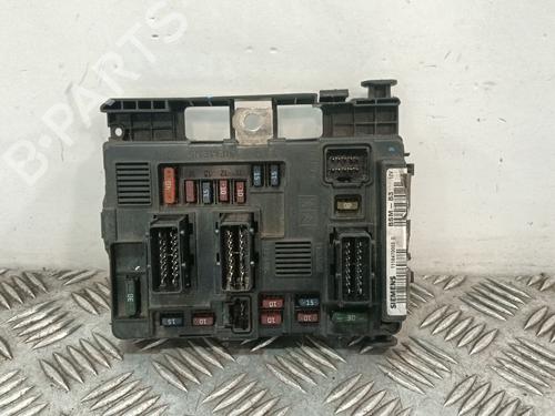 Used Fuse box Fuse box CITROËN C5 I (DC_) 2.0 HDi (DCRHZB, DCRHZE) (109 hp) 35982213 35982213