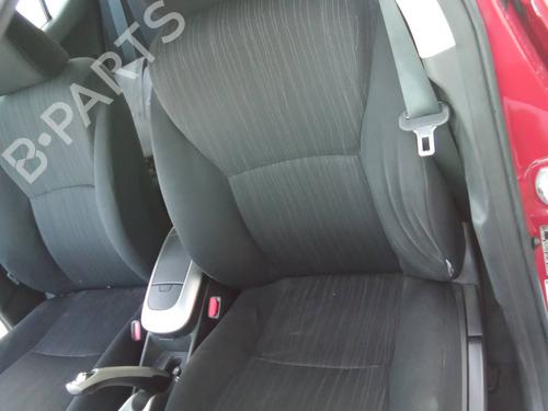 Used Left front seat TOYOTA AURIS (_E15_) 1.4 D-4D (NDE150_, NDE150R) (90 hp) 29936252