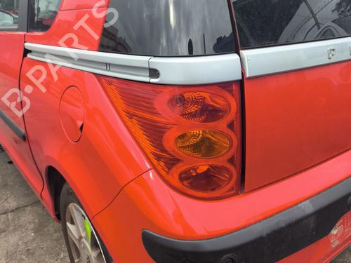 Used Left taillight Left taillight PEUGEOT 1007 (KM_) 1.6 16V (109 hp) 40129229 40129229