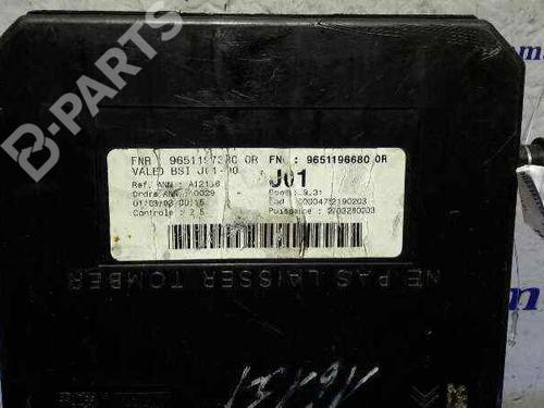 Fuse box CITROËN C5 I (DC_) 2.0 HDi (DCRHZB, DCRHZE) | BP4765535E1 