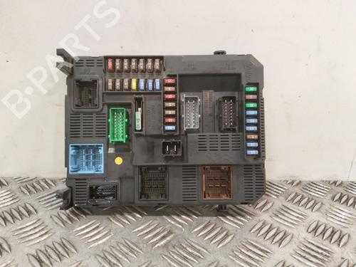 Used Fuse box Fuse box CITROËN C4 CACTUS 1.2 VTi 82 (82 hp) 34581770 34581770