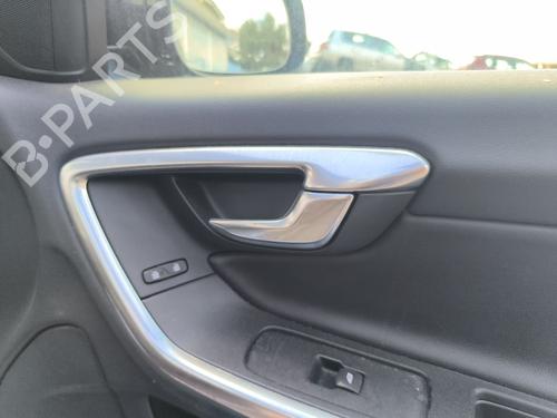 Used Front right interior door handle Front right interior door handle VOLVO V60 I Cross Country (157) D4 (190 hp) 39531521 39531521