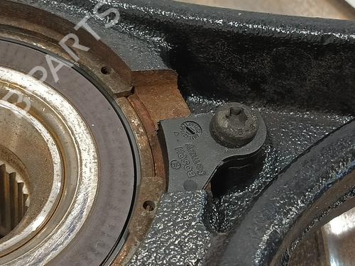 Left front steering knuckle PEUGEOT PARTNER Tepee  | BP14984425M25 