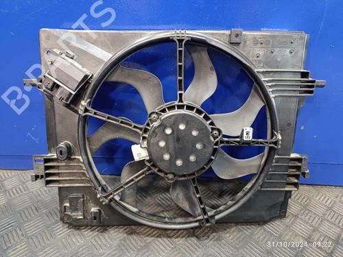 Used Radiator fan RENAULT CLIO V (B7_) [2019-2025]  21004937