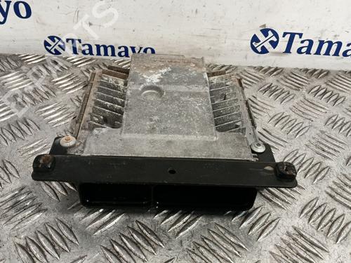 Used Engine control unit (ECU) VW PASSAT B6 Variant (3C5) 2.0 TDI 16V (140 hp) 31998569