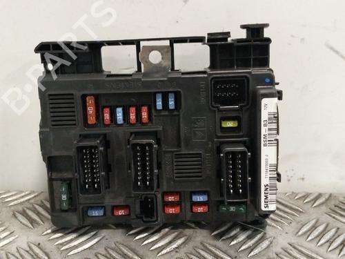 Used Fuse box Fuse box 37793436 37793436