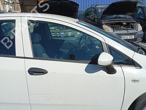 Used Right front door Right front door FIAT GRANDE PUNTO (199_) 1.3 D Multijet (199.AXD11, 199.AXD1A, 199.AXD1B,... (90 hp) 34170385 34170385