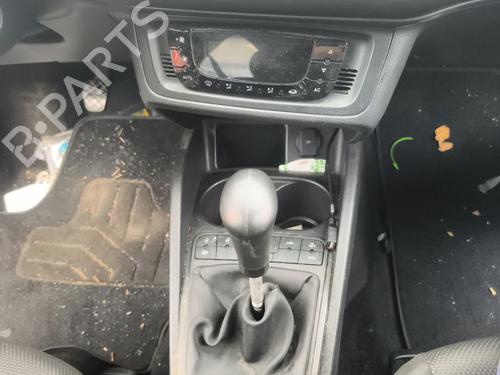 Used Gear lever Gear lever SEAT IBIZA IV (6J5, 6P1) 1.9 TDI (105 hp) 40081446 40081446