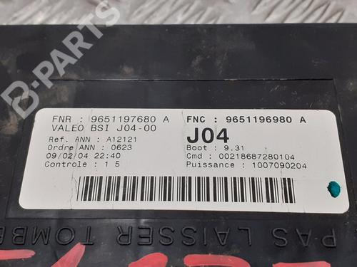Fuse box PEUGEOT 307 (3A/C) 2.0 HDi 135 | BP8413429E1 