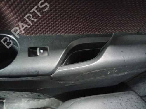Used Right rear window switch TOYOTA C-HR (_X1_) 1.8 Hybrid (ZYX10_, ZYX11_) (98 hp) 32015024
