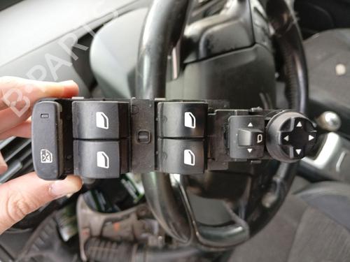 Used Left front window switch Left front window switch CITROËN C4 Picasso II 1.6 BlueHDi 120 (120 hp) 33557489 33557489
