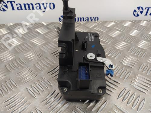 Front right lock OPEL VIVARO A Van (X83) 1.9 DTI (F7) | BP9697311C97 