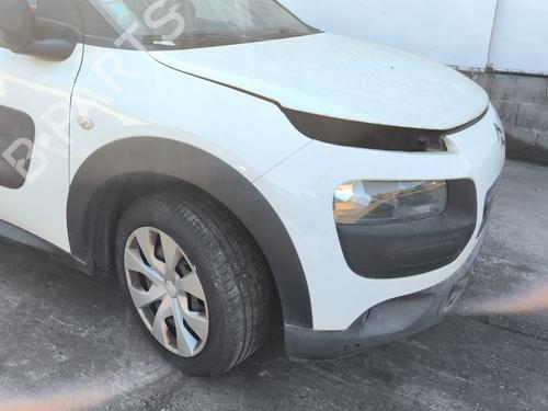 forskrm-hjre-citroen-c4-cactus-2014-38876337 main image