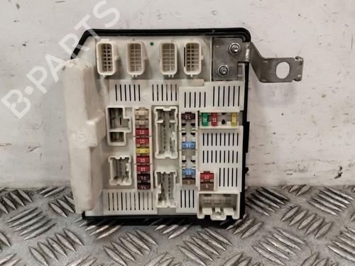 Used Fuse box Fuse box 38911273 38911273