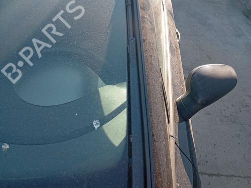 Used Front windshield wiper arm Front windshield wiper arm 37640919 37640919