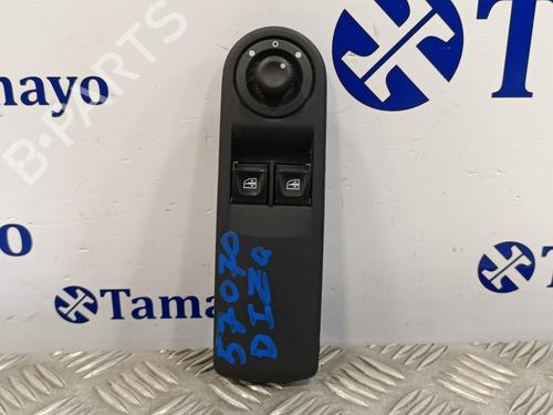 Used Left front window switch RENAULT CLIO IV (BH_) [2012-2021]  18167849