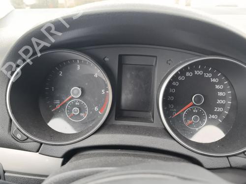 Used Instrument cluster Instrument cluster VW GOLF VI (5K1) 1.6 TDI (105 hp) 39533715 39533715