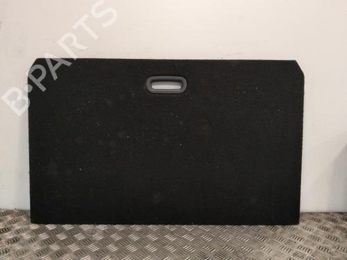 Suelo del maletero Suelo del maletero RENAULT CAPTUR I (J5_, H5_) 1.5 dCi 90 (J5N4, J5M5, J5MW, J5M6, J5AL, J5AJ) (90 hp) 39593092 39593092