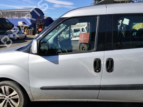 Used Left front door Left front door OPEL COMBO Box Body/MPV (X12) 1.3 CDTI (B05) (95 hp) 39931857 39931857