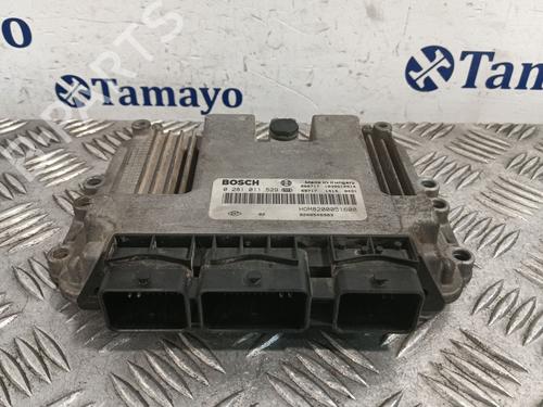 Used Engine control unit (ECU) RENAULT TRAFIC II Van (FL) [2001-2025]  27865542