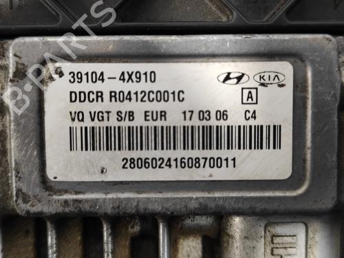 Engine control unit (ECU) KIA CARNIVAL / GRAND CARNIVAL III (VQ)  | BP15692445M57 