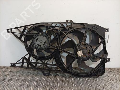 Used Radiator fan Radiator fan RENAULT TRAFIC II Bus (JL) 2.5 dCi 135 (JL0D) (135 hp) 40151776 40151776