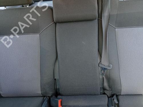 Sikkerhedssele bag midten Sikkerhedssele bag midten OPEL ZAFIRA / ZAFIRA FAMILY B (A05) 1.9 CDTI (M75) (120 hp) 35980659 35980659
