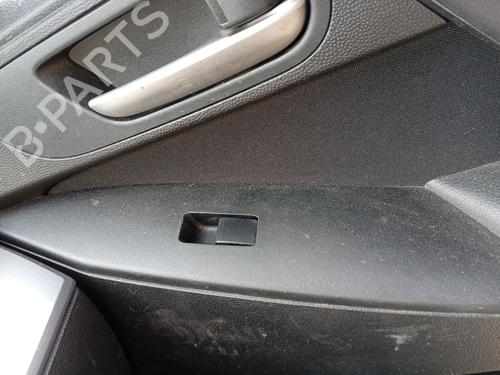 Used Right front window switch Right front window switch SEAT TOLEDO I (1L2) 1.6 i (101 hp) 35951677 35951677
