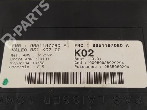 Fuse box PEUGEOT 307 (3A/C) 2.0 HDi 110 | BP9823334E1 
