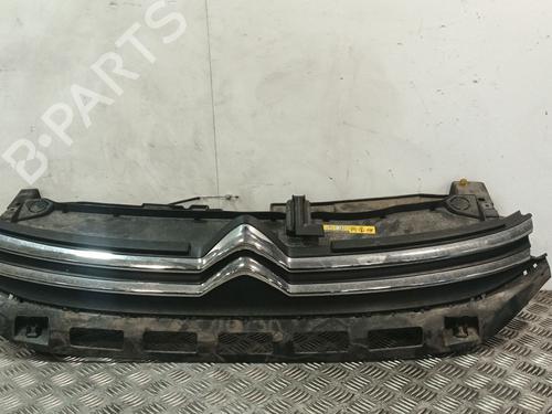 Grill Grill CITROËN C3 III (SX) 1.2 THP 110 (SXHNPS, SXHNZT, SXHNZ6) (110 hp) 38876579 38876579