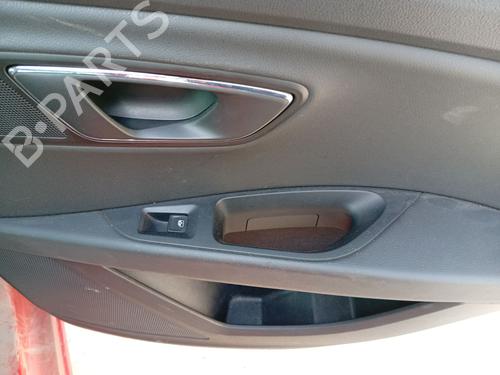 Comutador vidro trás direito Comutador vidro trás direito SEAT LEON (5F1) 1.4 TSI (125 hp) 33975300 33975300