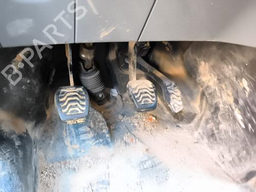 Used Clutch pedal Clutch pedal FORD TRANSIT CUSTOM V362 Van (FY, FZ) 2.2 TDCi (100 hp) 40596037 40596037