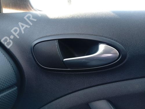 Maneta interior delantera derecha Maneta interior delantera derecha SEAT ALTEA XL (5P5, 5P8) 1.6 TDI (105 hp) 35974521 35974521