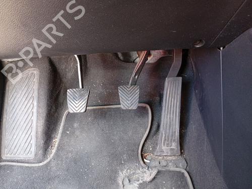 Used Break pedal Break pedal KIA CARENS IV 1.7 CRDi (116 hp) 35980641 35980641