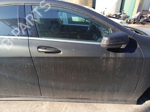 Used Right front door MERCEDES-BENZ A-CLASS (W176) [2012-2018]  29587595