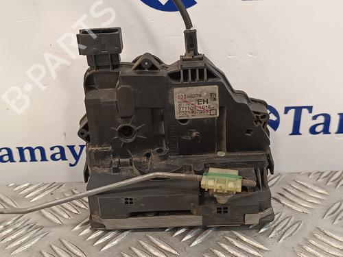 Used Front right lock OPEL CORSA D (S07) [2006-2015]  17117433