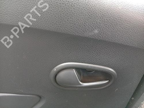 Maneta interior trasera izquierda Maneta interior trasera izquierda DACIA SANDERO II TCe 90 LPG (B8M1) (90 hp) 36998487 36998487