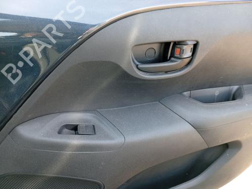 Used Right front window switch Right front window switch PEUGEOT 108 1.0 VTi (69 hp) 34403188 34403188